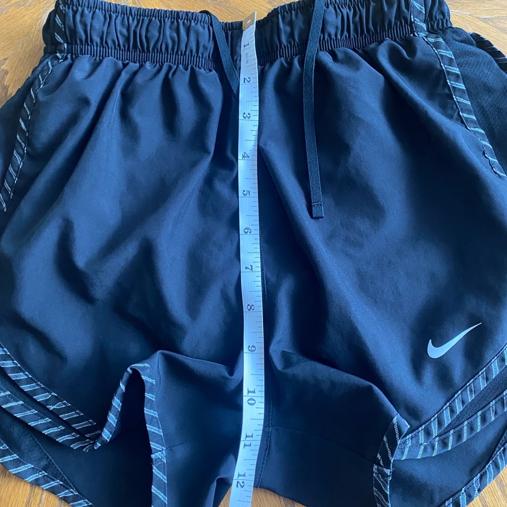 Nike Tempo Athletic Shorts - Women’s XS - Black - Picture 8 of 8